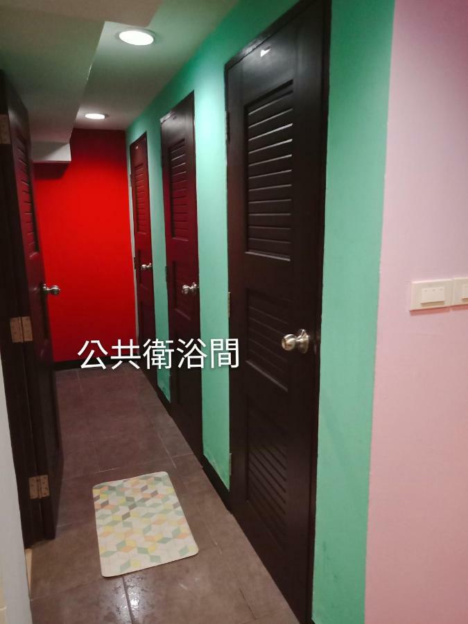Badu Sukhumvit Dormitory Банкок Екстериор снимка